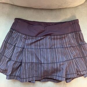 Lululemon size 8 regular blue striped Pace Rival skirt.  Like new.